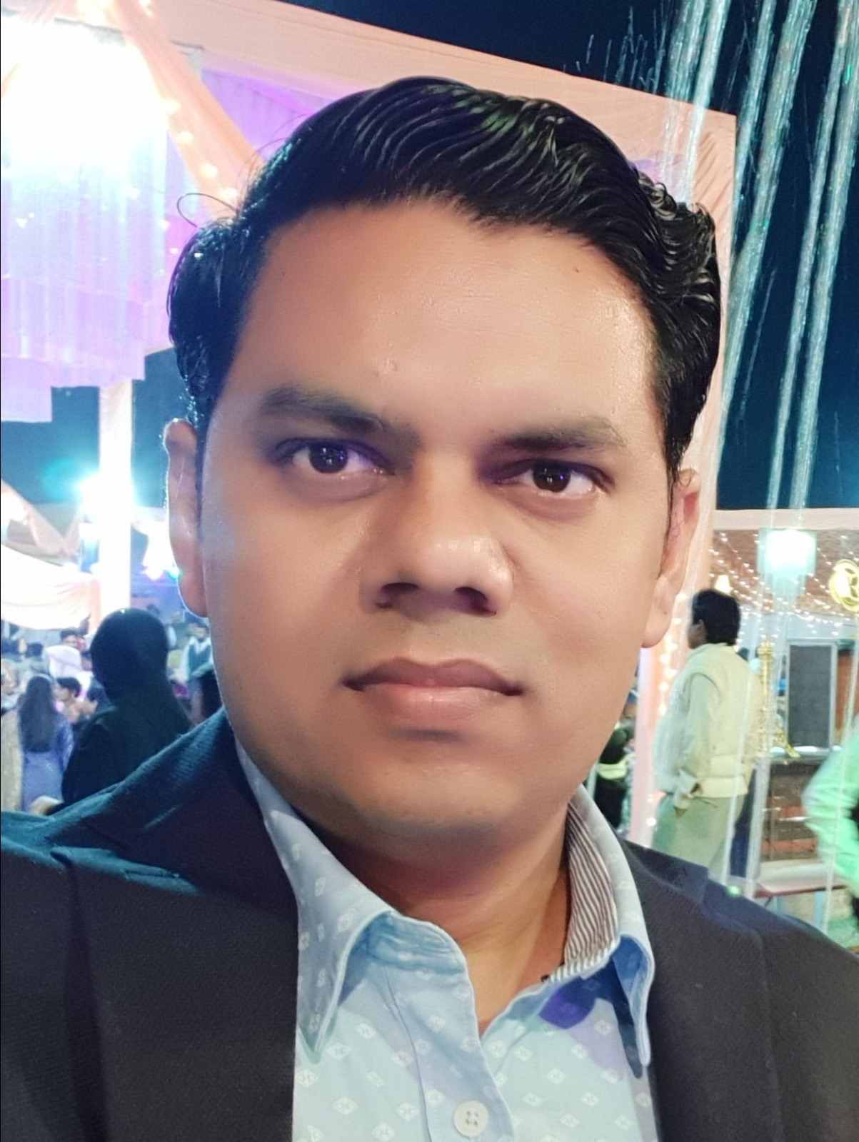 team-image